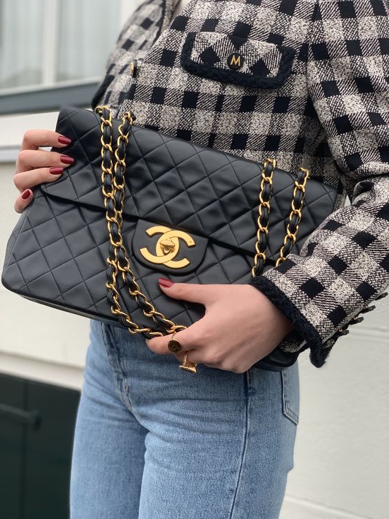 Chanel - Maxi Jumbo Big Logo Bag - With Box and Dust Bag