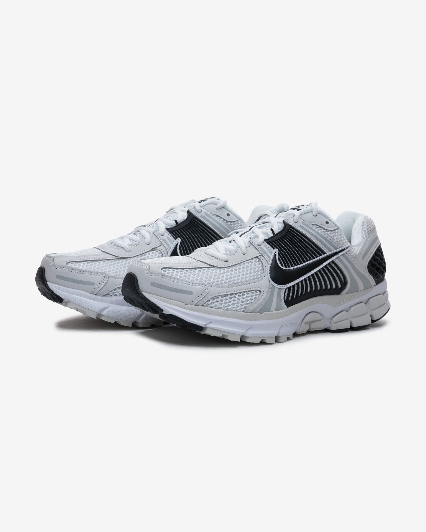 NIKE ZOOM VOMERO 5 - WHITE/ BLACK/ PLATINUMTINT