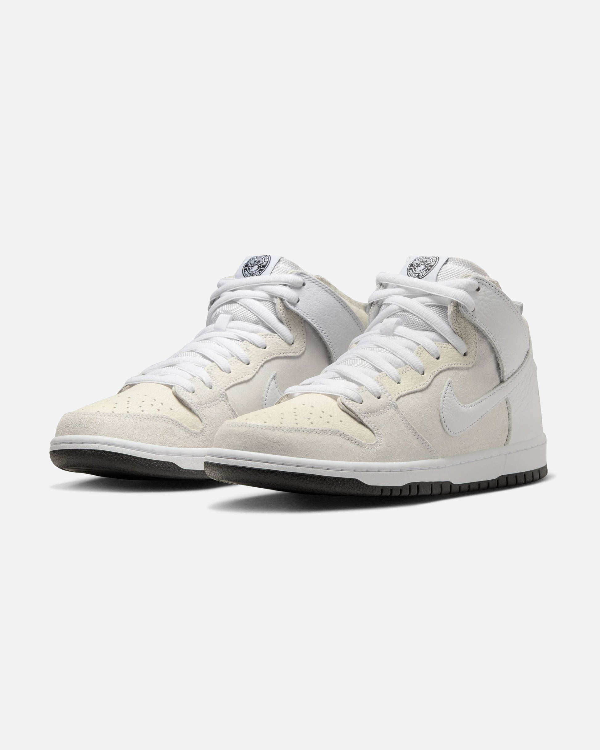 NIKE SB X ANTI-HERO DUNK HIGH - WHITE/ BLACK