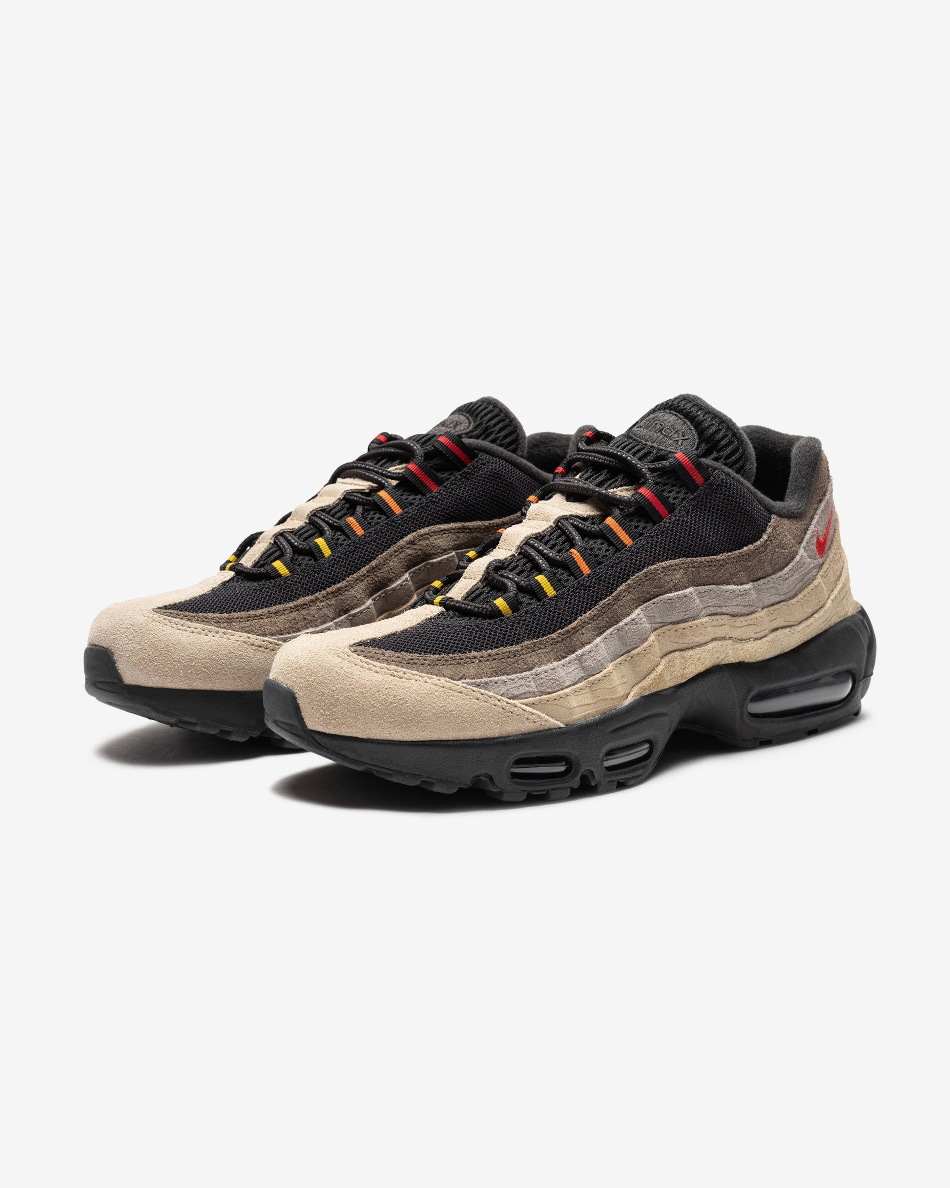 NIKE AIR MAX 95 - OFFNOIR/ UNIVERSITYRED/ RATTAN/ LIMESTONE