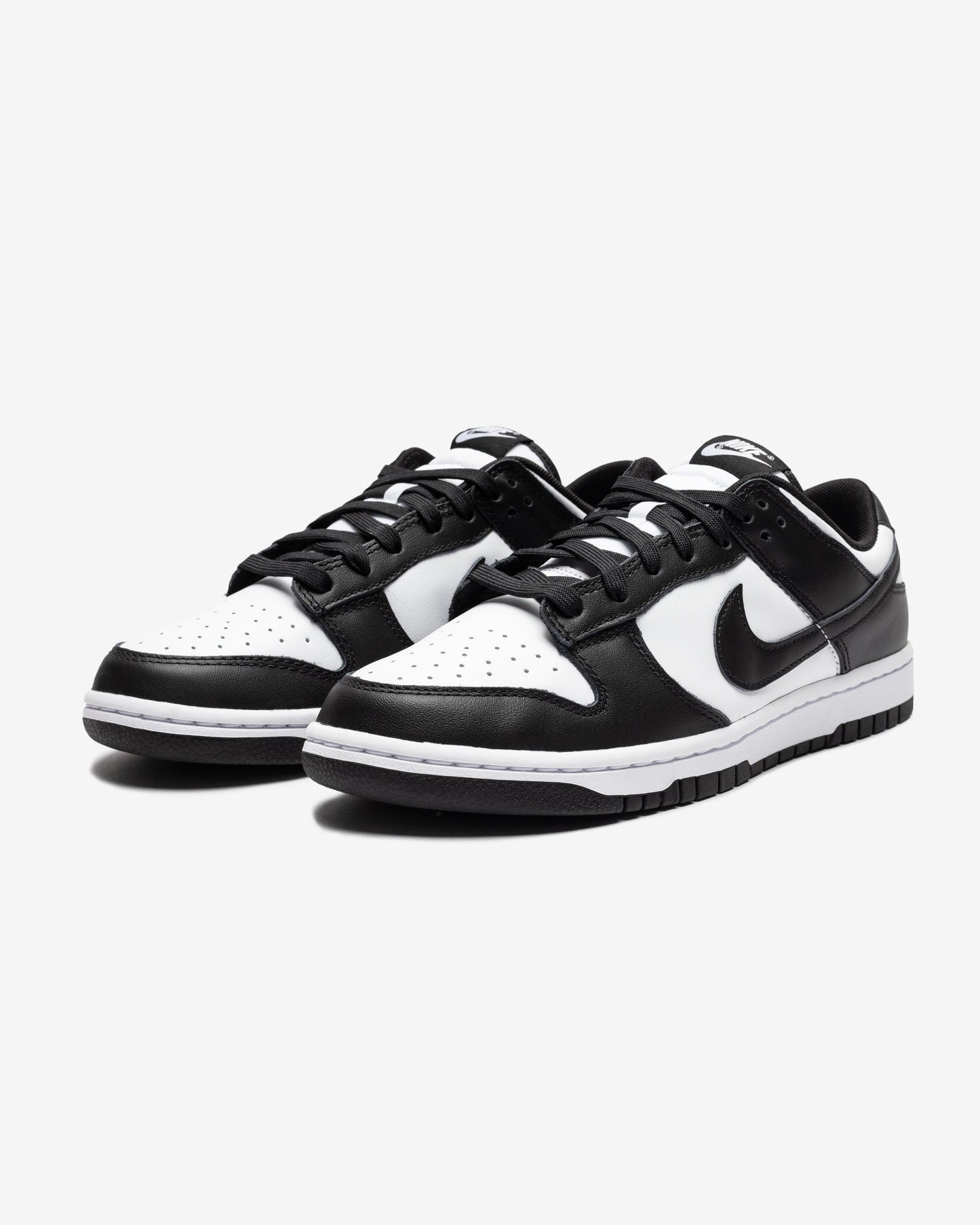 NIKE DUNK LOW RETRO - WHITE/ BLACK