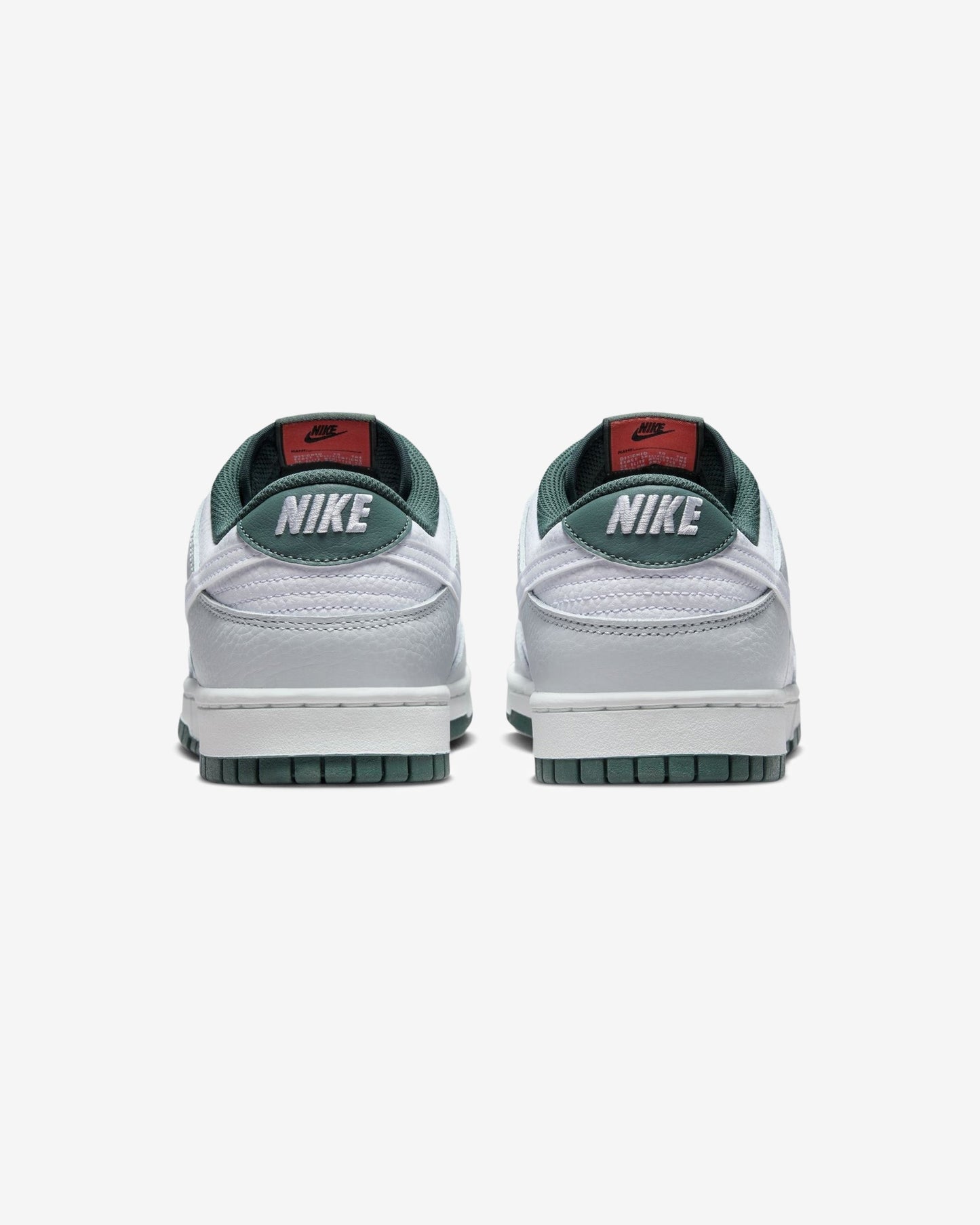 NIKE DUNK LOW RETRO - PHOTONDUST/ WHITE/ VINTAGEGREEN