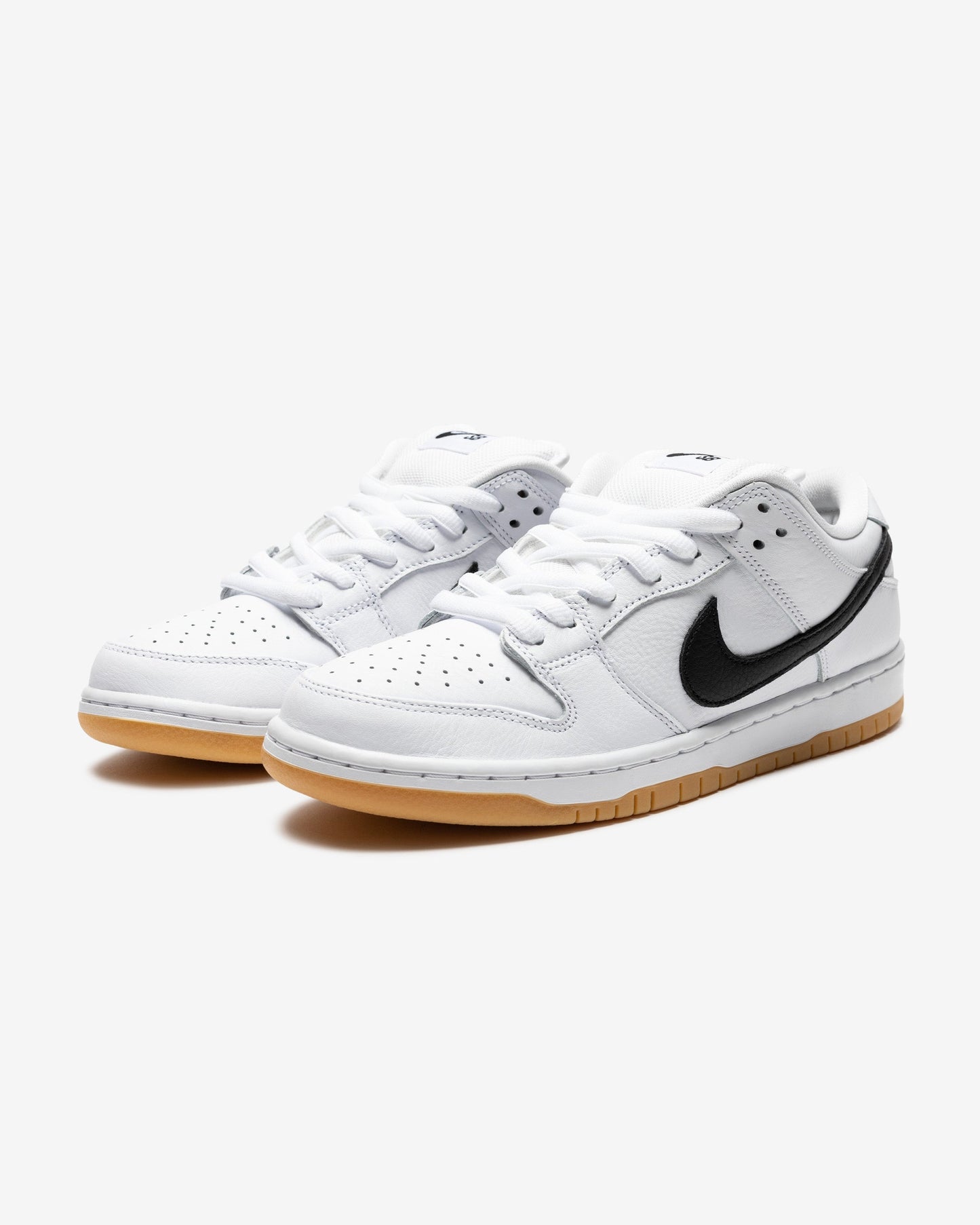 NIKE SB DUNK LOW PRO - WHITE/ BLACK/ GUM/ LIGHTBROWN