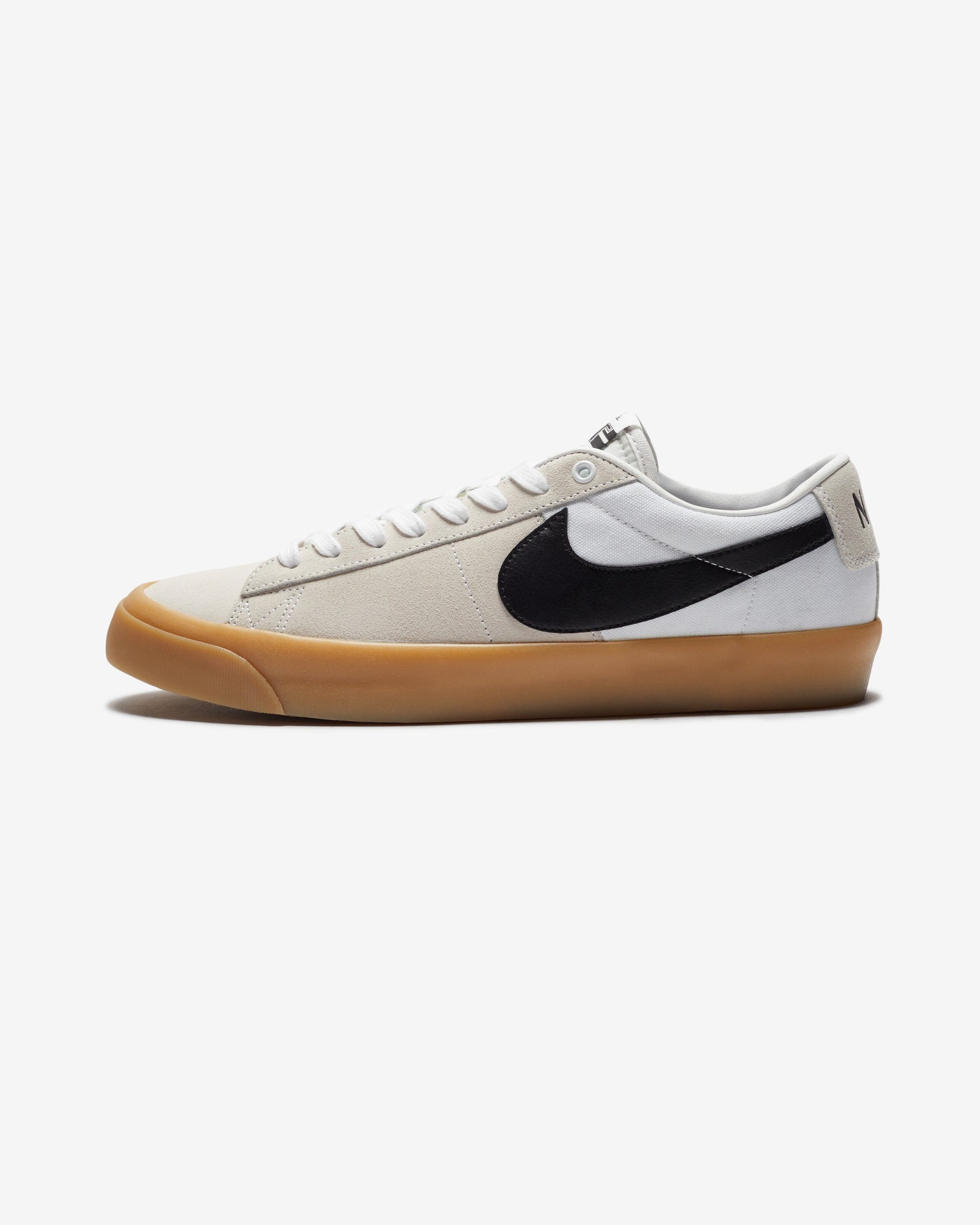 NIKE SB ZOOM BLAZER LOW PRO GT - WHITE/ BLACK