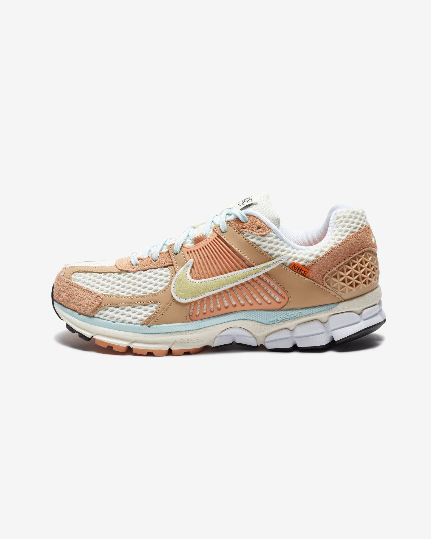 NIKE ZOOM VOMERO 5 - PALEIVORY/ CITRONTINT/ PALEIVORY/ HEMP