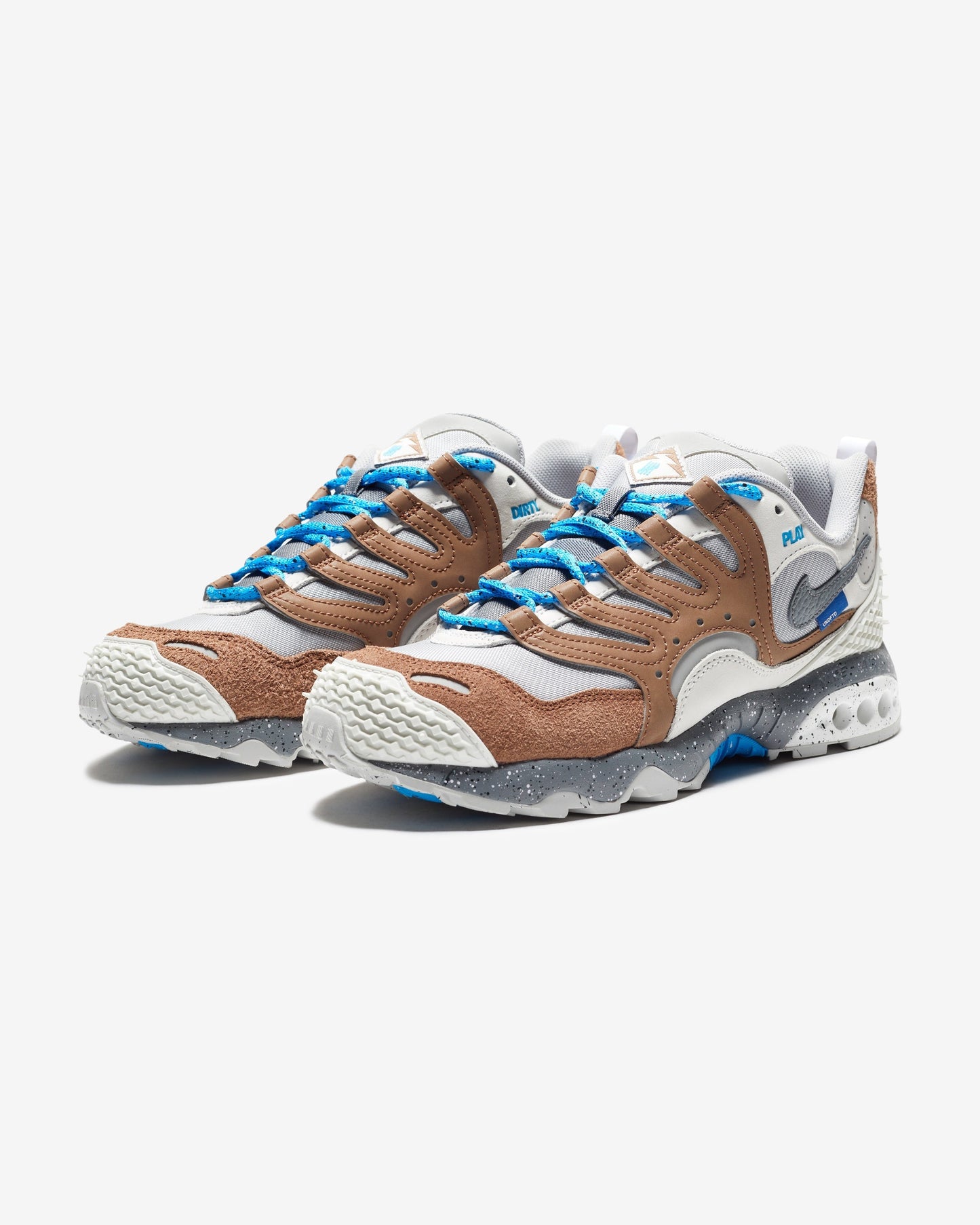 UNDEFEATED X NIKE AIR TERRA HUMARA - ARCHAEOBROWN