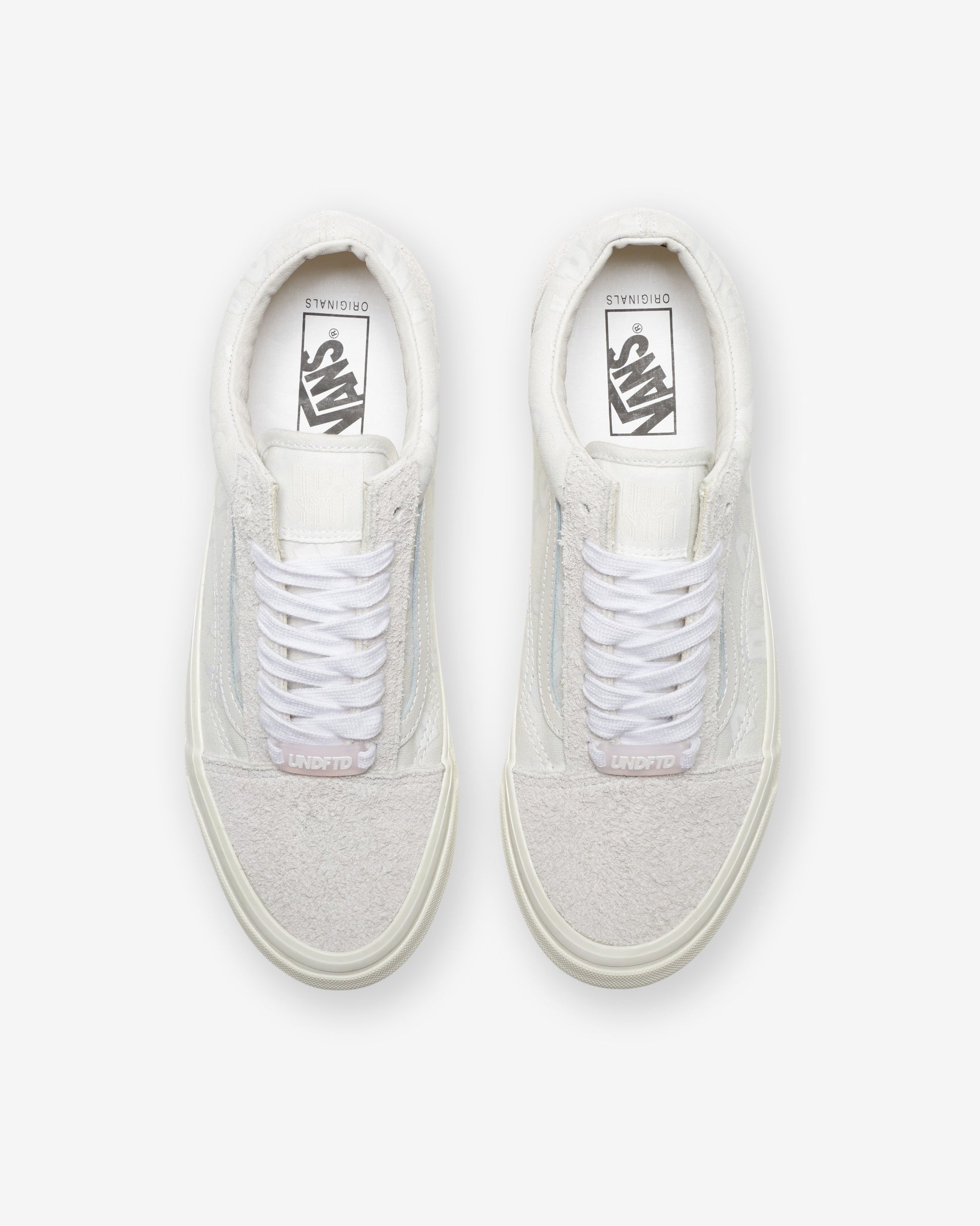 UNDEFEATED X VANS OG OLD SKOOL LX - WHITE